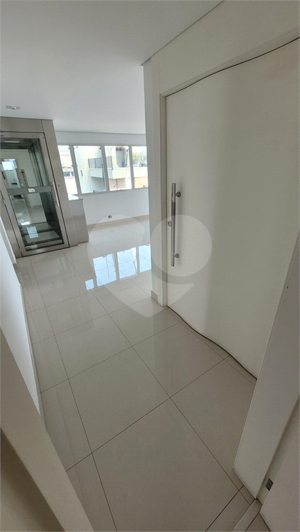 Cobertura Duplex para venda, 4 quartos (2 suítes), piscina, espaço gourmet. 4 vagas. Água Fria