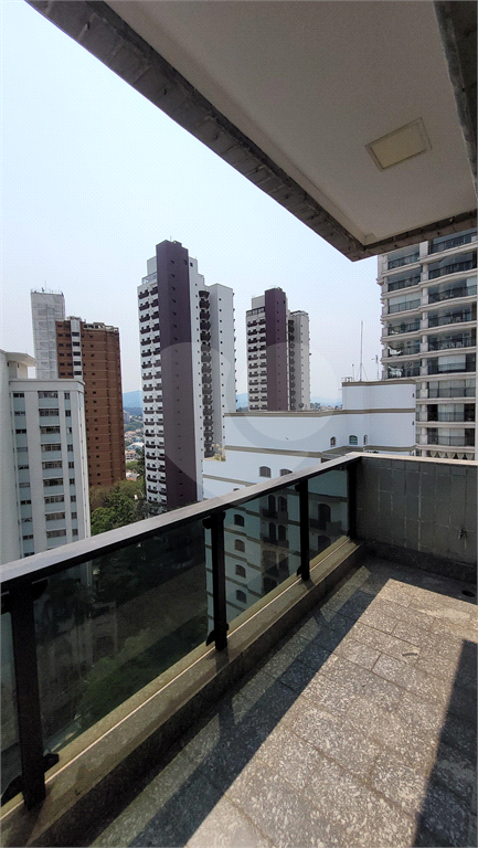 Cobertura Duplex para venda, 4 quartos (2 suítes), piscina, espaço gourmet. 4 vagas. Água Fria