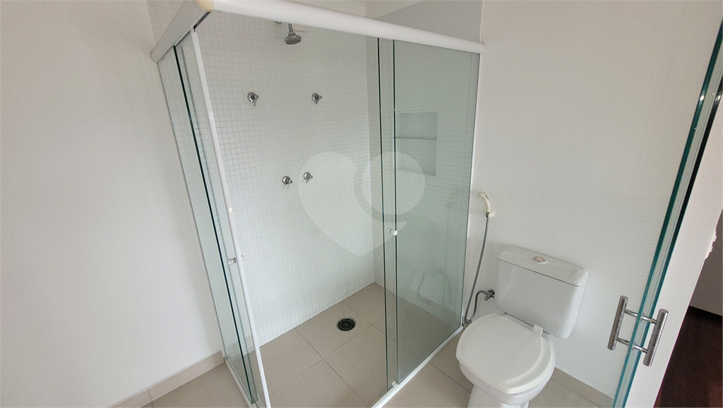 Cobertura Duplex para venda, 4 quartos (2 suítes), piscina, espaço gourmet. 4 vagas. Água Fria