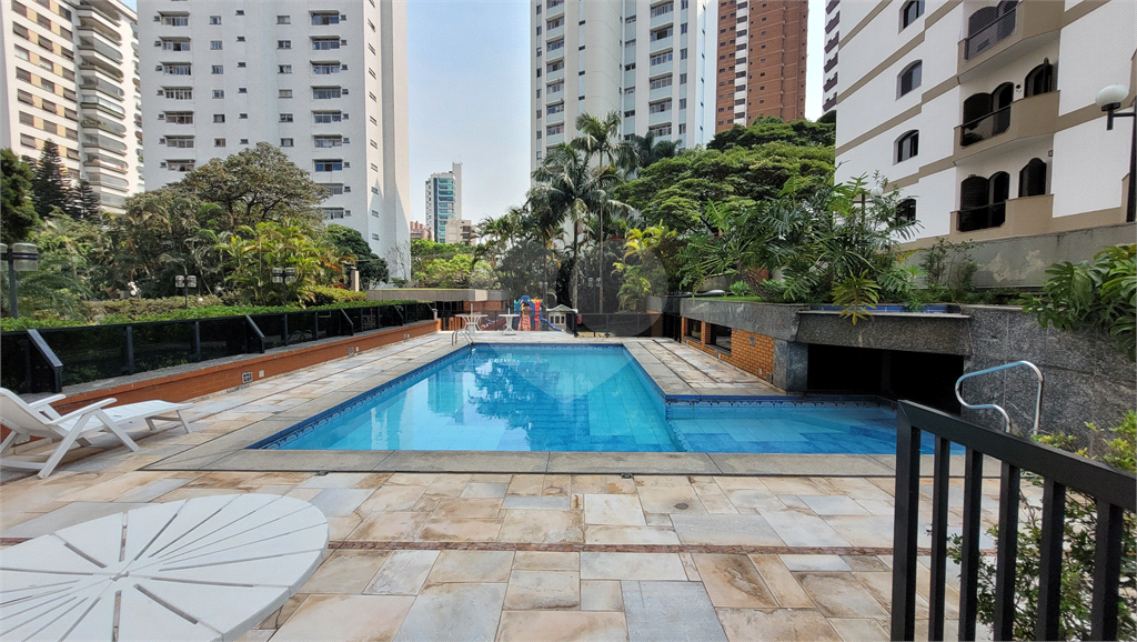 Cobertura Duplex para venda, 4 quartos (2 suítes), piscina, espaço gourmet. 4 vagas. Água Fria