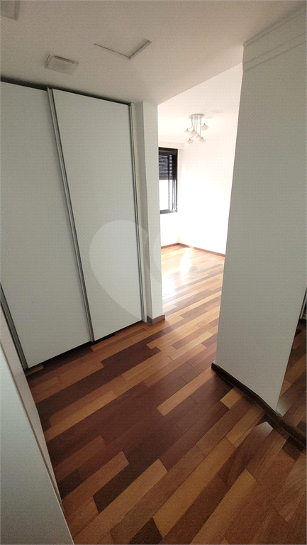 Cobertura Duplex para venda, 4 quartos (2 suítes), piscina, espaço gourmet. 4 vagas. Água Fria