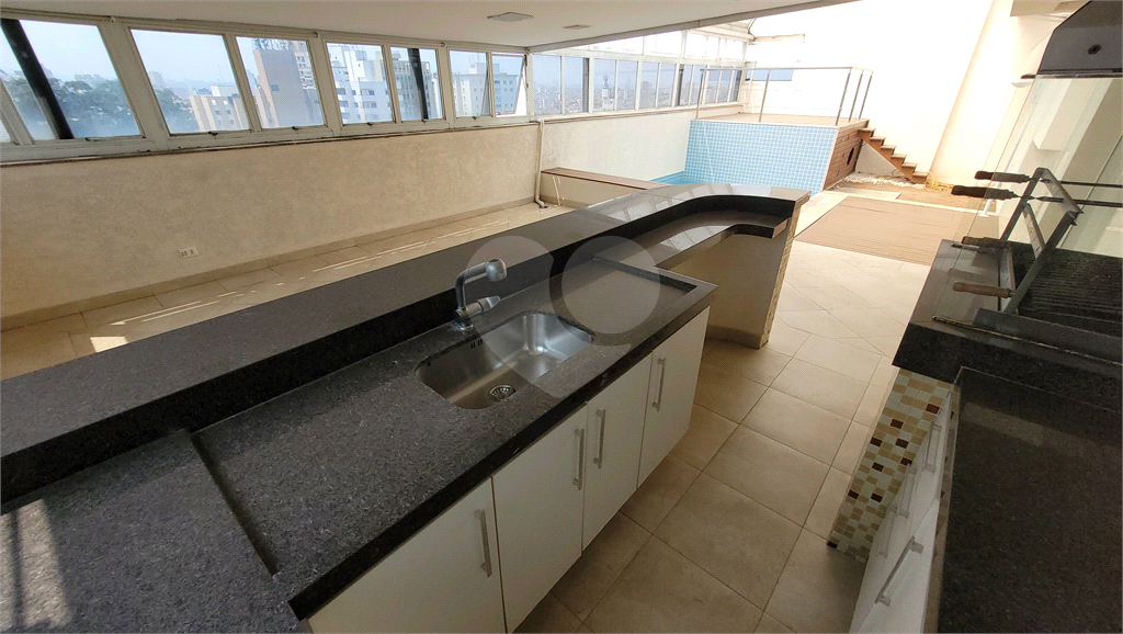 Cobertura Duplex para venda, 4 quartos (2 suítes), piscina, espaço gourmet. 4 vagas. Água Fria