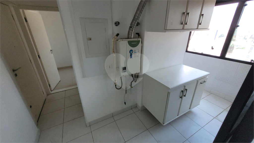 Cobertura Duplex para venda, 4 quartos (2 suítes), piscina, espaço gourmet. 4 vagas. Água Fria