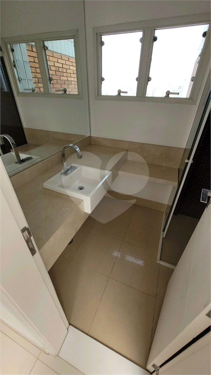Cobertura Duplex para venda, 4 quartos (2 suítes), piscina, espaço gourmet. 4 vagas. Água Fria