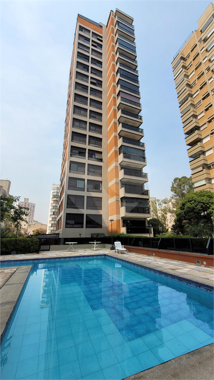 Cobertura Duplex para venda, 4 quartos (2 suítes), piscina, espaço gourmet. 4 vagas. Água Fria