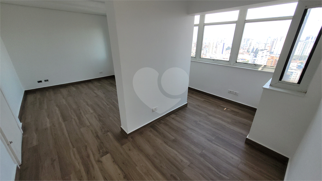 Cobertura Duplex para venda, 4 quartos (2 suítes), piscina, espaço gourmet. 4 vagas. Água Fria