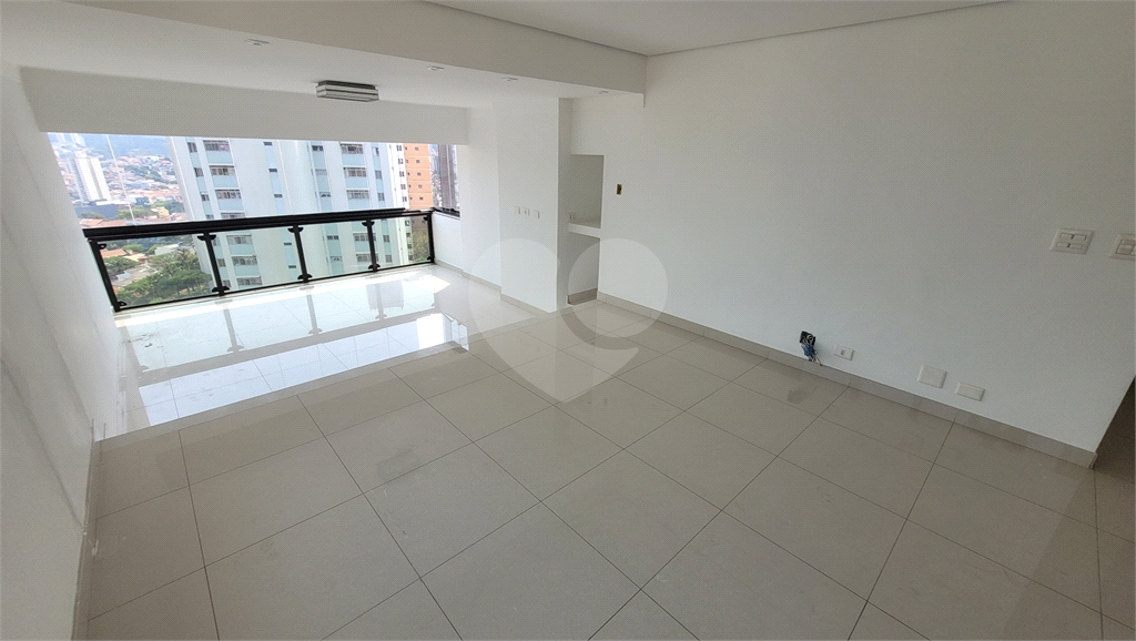 Cobertura Duplex para venda, 4 quartos (2 suítes), piscina, espaço gourmet. 4 vagas. Água Fria