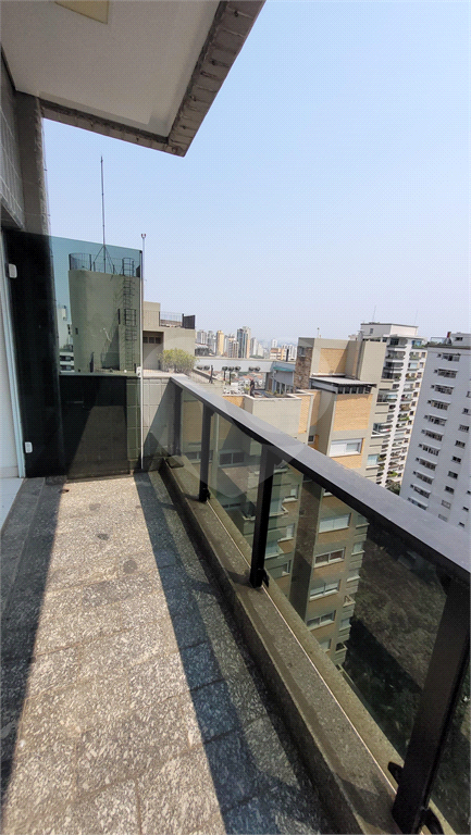 Cobertura Duplex para venda, 4 quartos (2 suítes), piscina, espaço gourmet. 4 vagas. Água Fria
