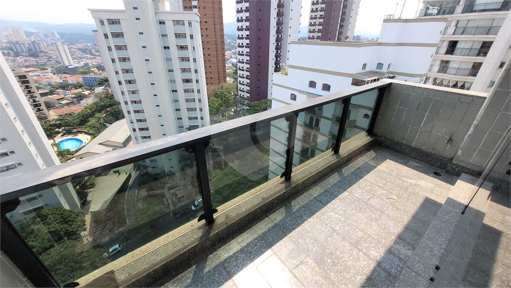 Cobertura Duplex para venda, 4 quartos (2 suítes), piscina, espaço gourmet. 4 vagas. Água Fria