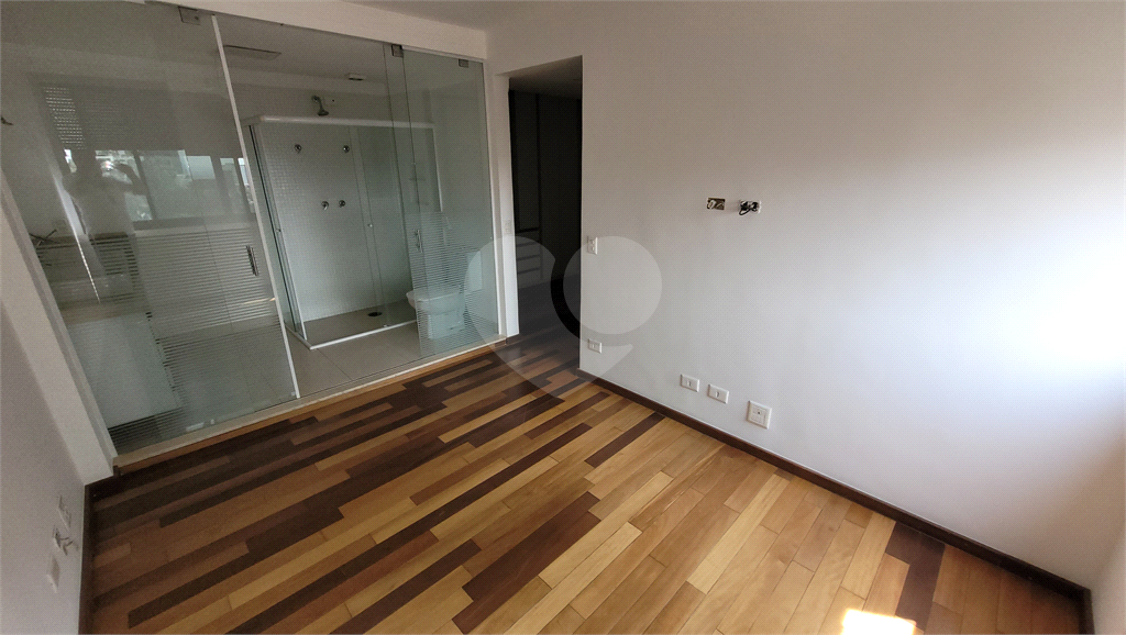 Cobertura Duplex para venda, 4 quartos (2 suítes), piscina, espaço gourmet. 4 vagas. Água Fria