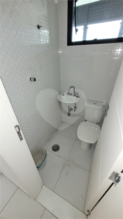 Cobertura Duplex para venda, 4 quartos (2 suítes), piscina, espaço gourmet. 4 vagas. Água Fria