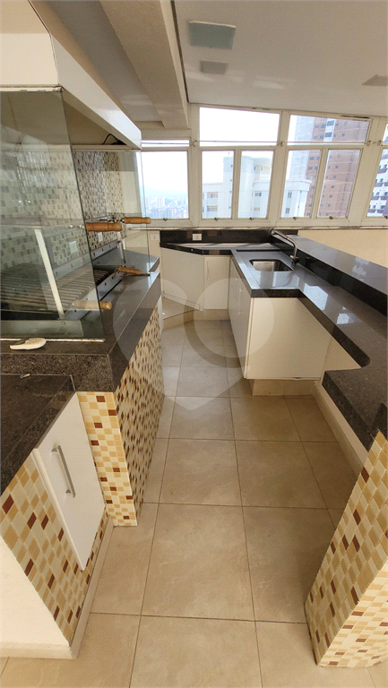 Cobertura Duplex para venda, 4 quartos (2 suítes), piscina, espaço gourmet. 4 vagas. Água Fria
