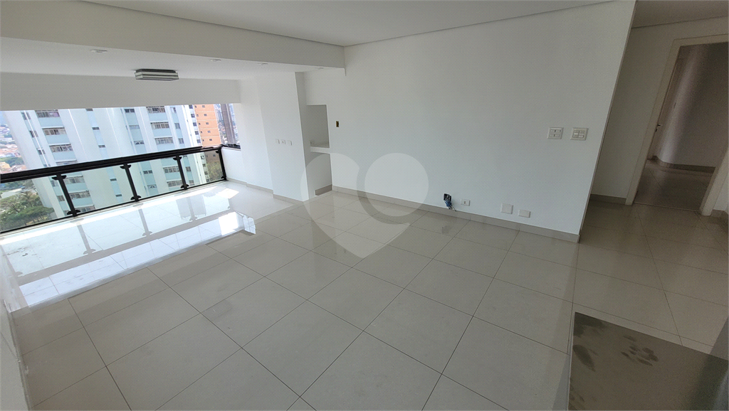 Cobertura Duplex para venda, 4 quartos (2 suítes), piscina, espaço gourmet. 4 vagas. Água Fria