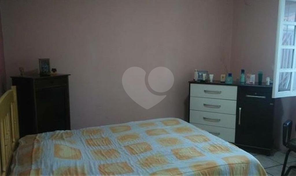 CASA TOTALMENTE TERREA REGIÃO DE SANTA TERESINHA