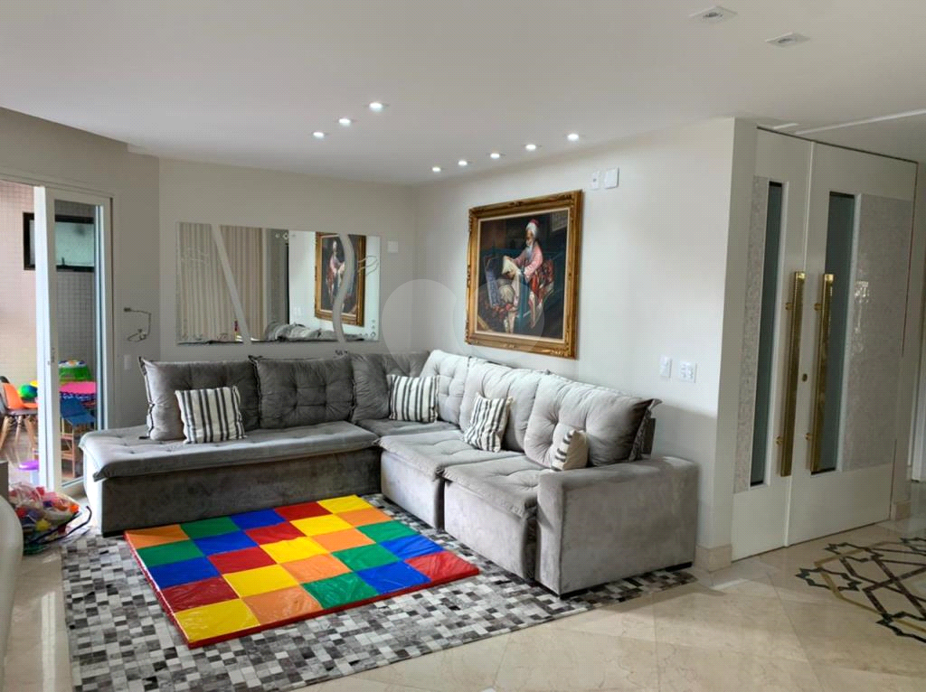 APARTAMENTO em SANTANA