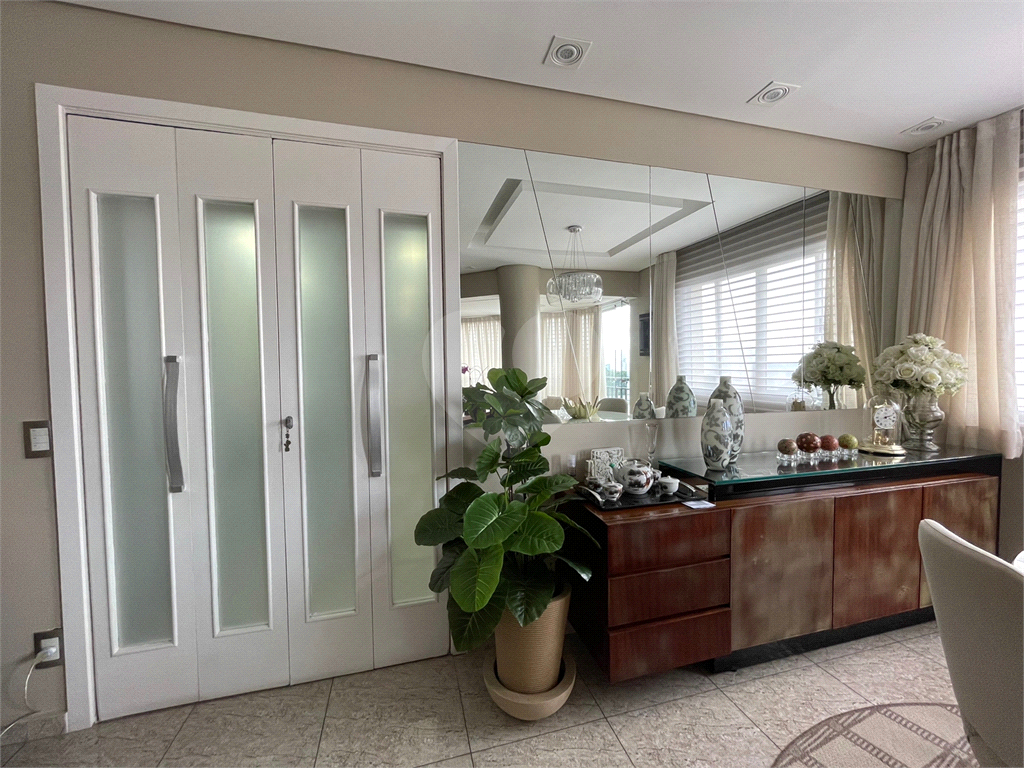 APARTAMENTO em MANDAQUI