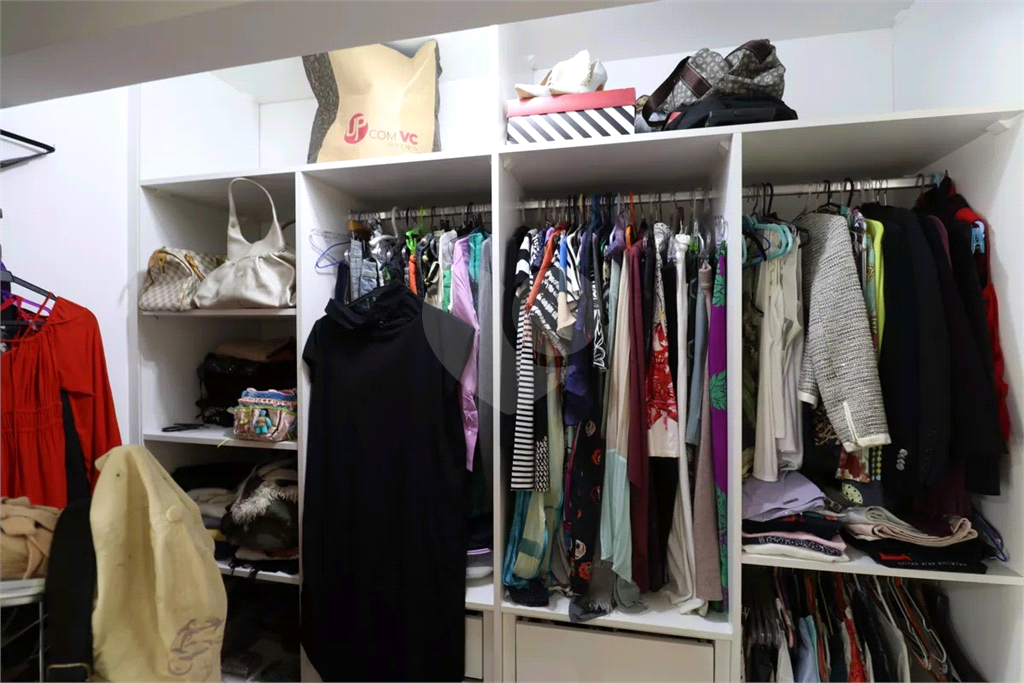 Apartamento Perdizes 2 dormitórios, sendo 1 suíte, e 2 vagas de garagem 