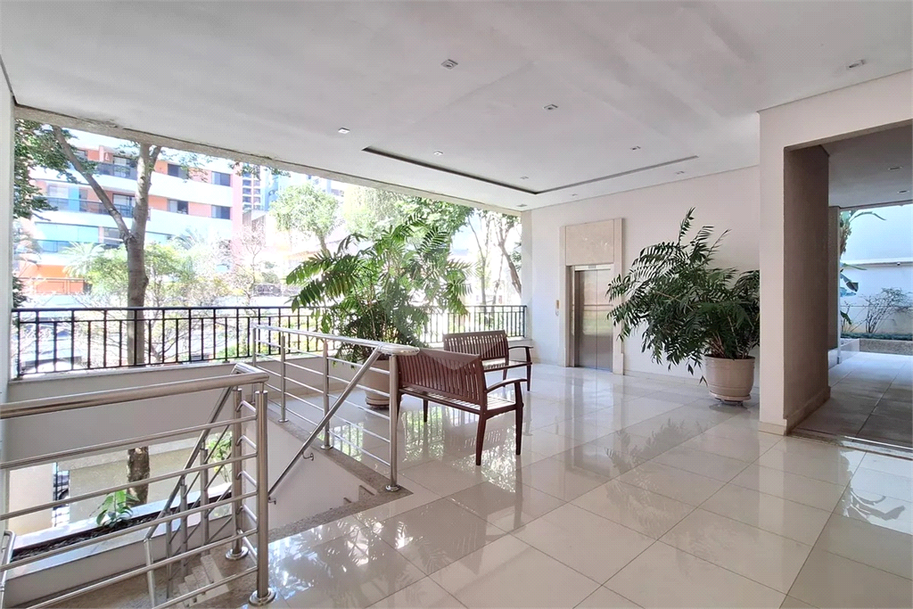Apartamento Perdizes 2 dormitórios, sendo 1 suíte, e 2 vagas de garagem 
