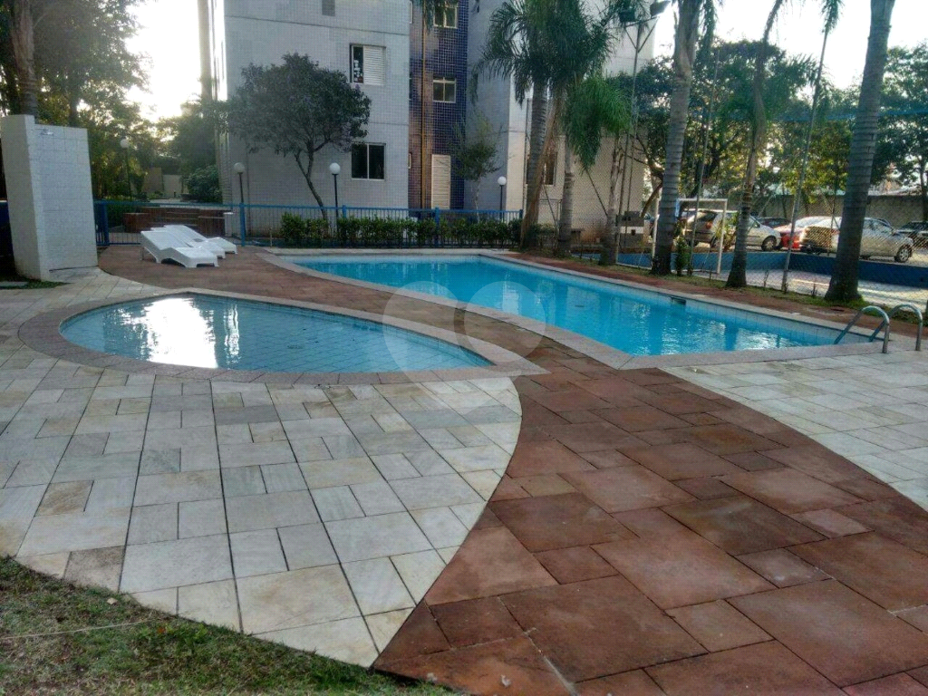 APARTAMENTO em TUCURUVI