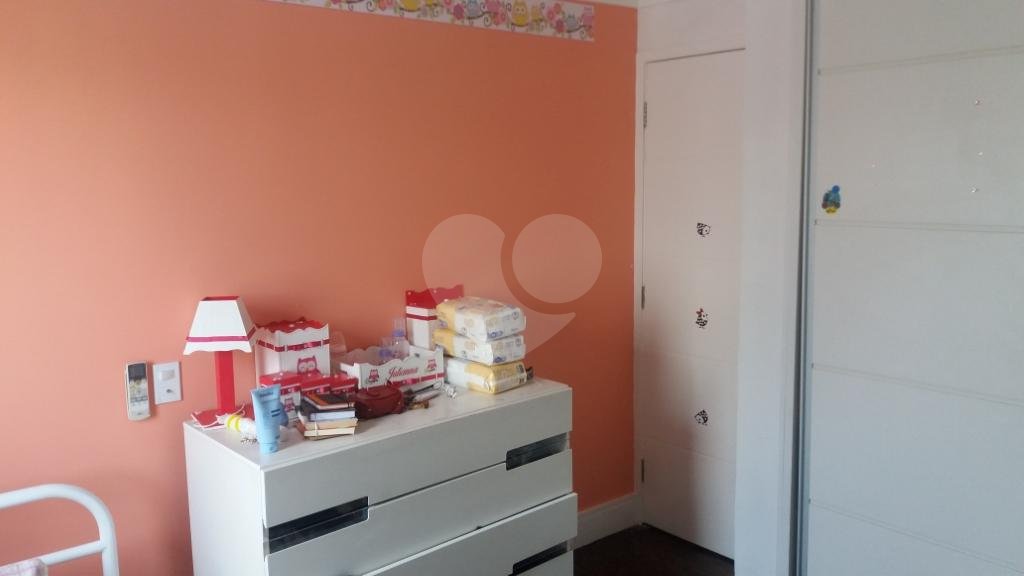 Apartamento à venda com 3 quartos, 227m² - Foto 3