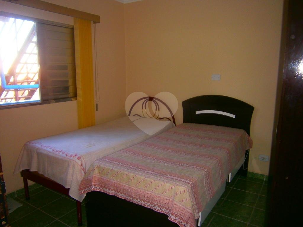 Terreno ou 03 casas para uma mesma familia