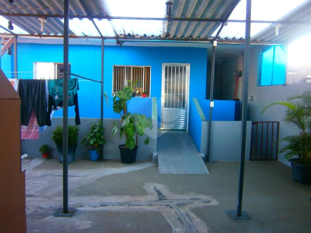 Terreno ou 03 casas para uma mesma familia