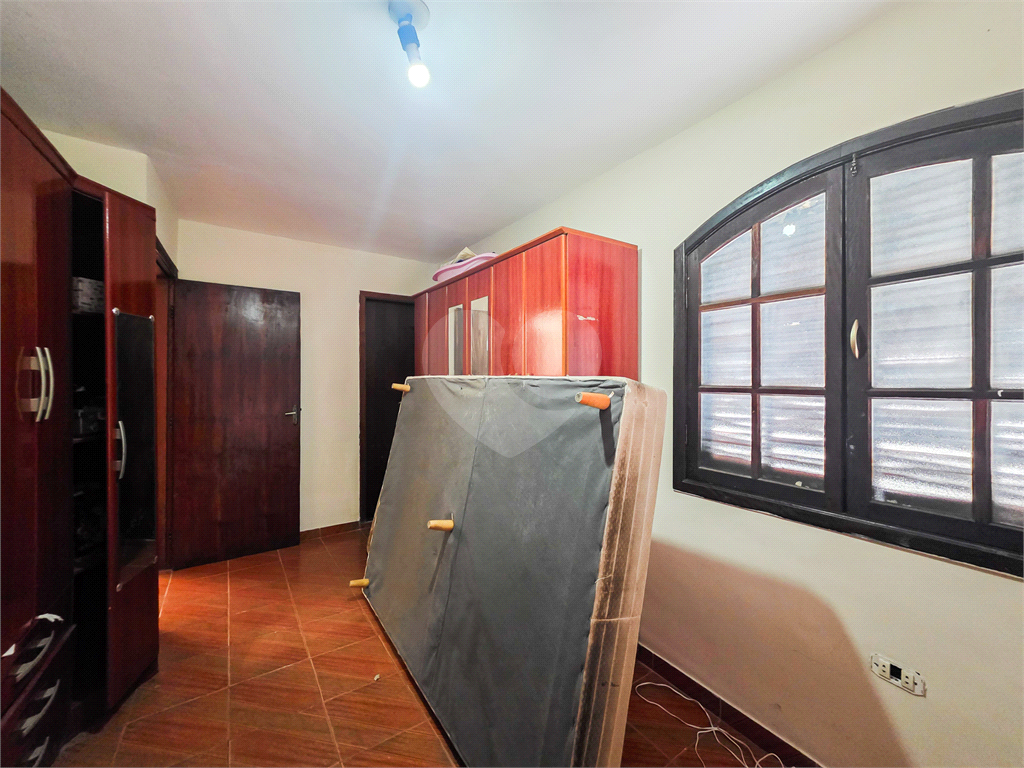 Excelente sobrado com 3 dormitorios rua tranquila passagem so dos moradores