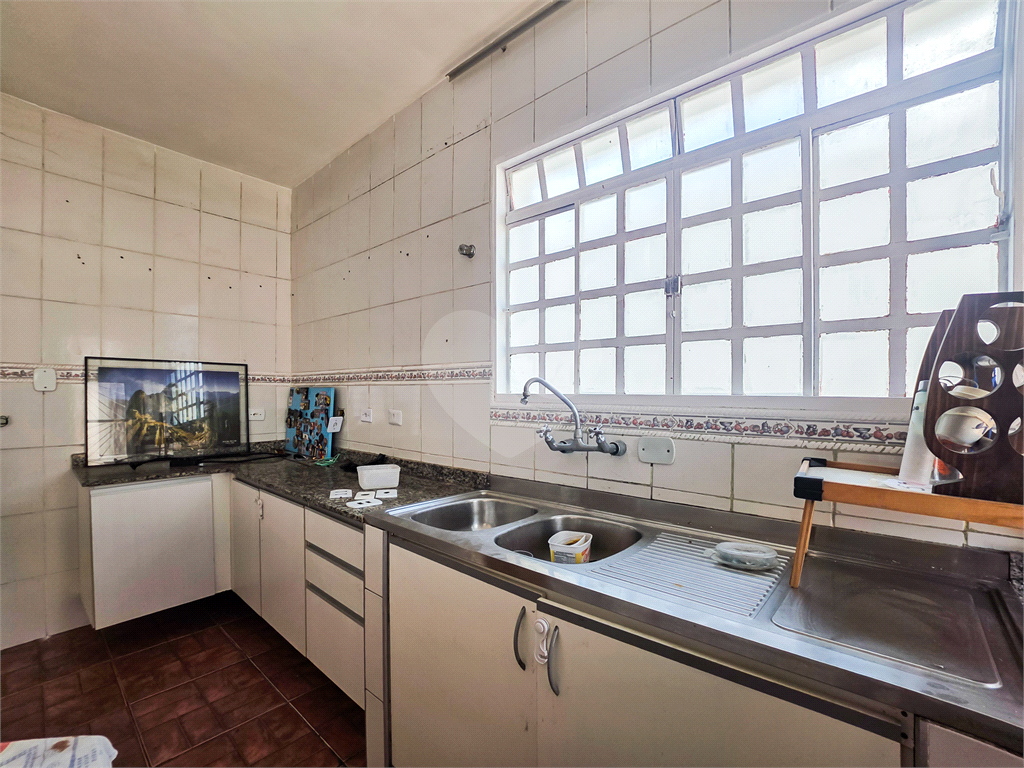 Excelente sobrado com 3 dormitorios rua tranquila passagem so dos moradores