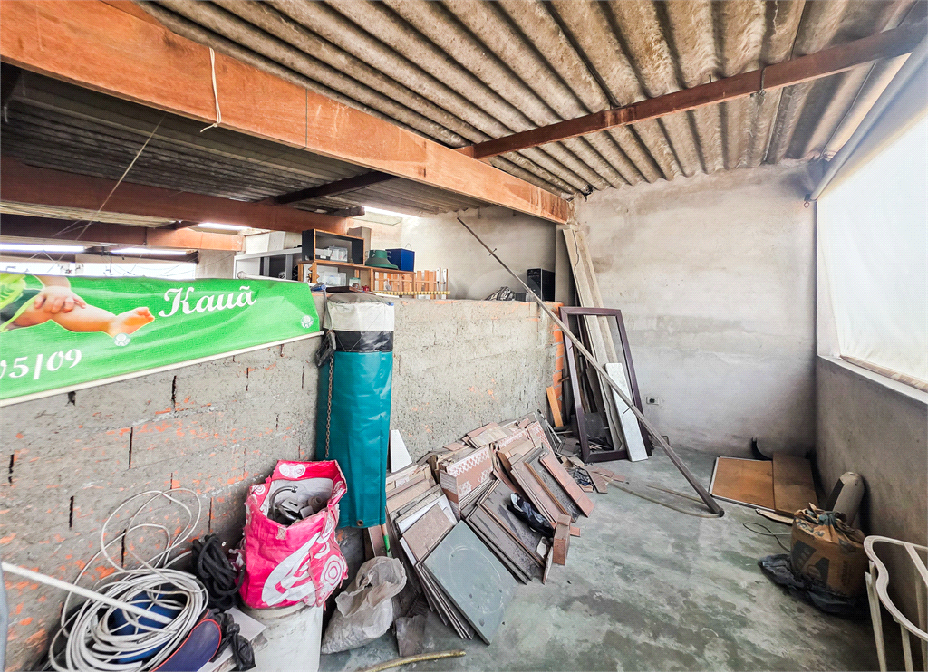 Excelente sobrado com 3 dormitorios rua tranquila passagem so dos moradores