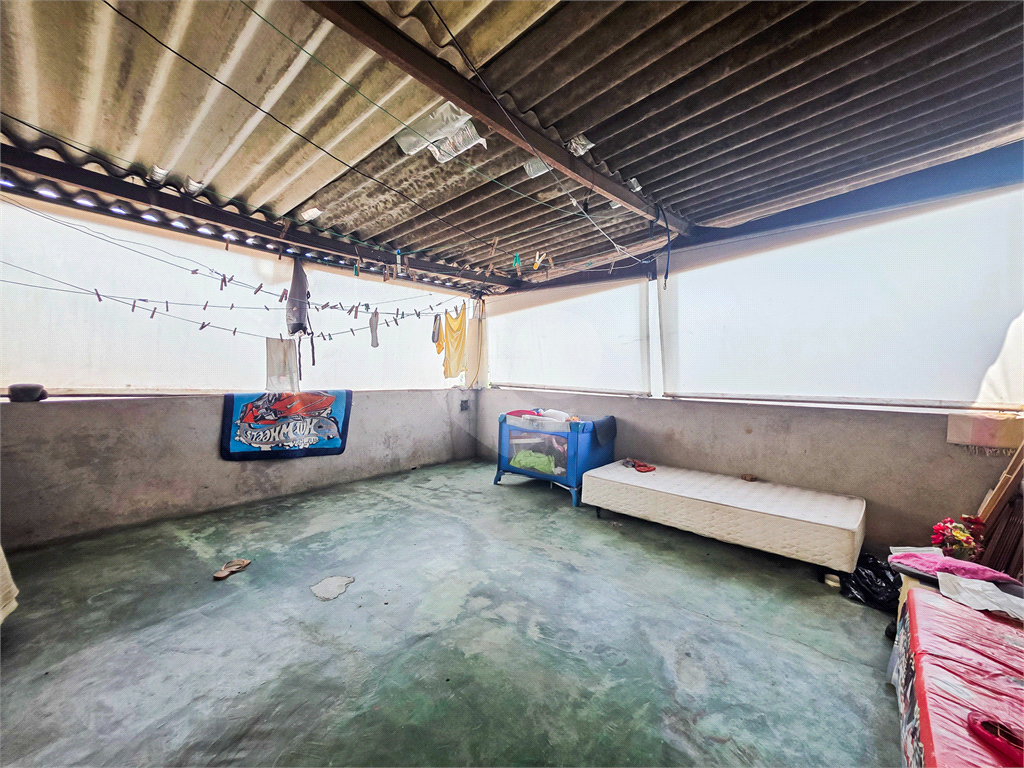 Excelente sobrado com 3 dormitorios rua tranquila passagem so dos moradores