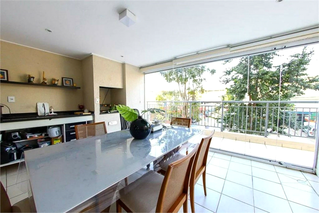 APARTAMENTO em TREMEMBÉ