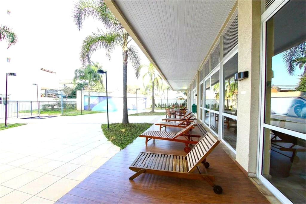 APARTAMENTO em TREMEMBÉ