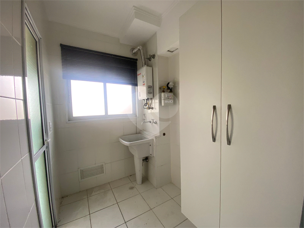 APARTAMENTO em TREMEMBÉ