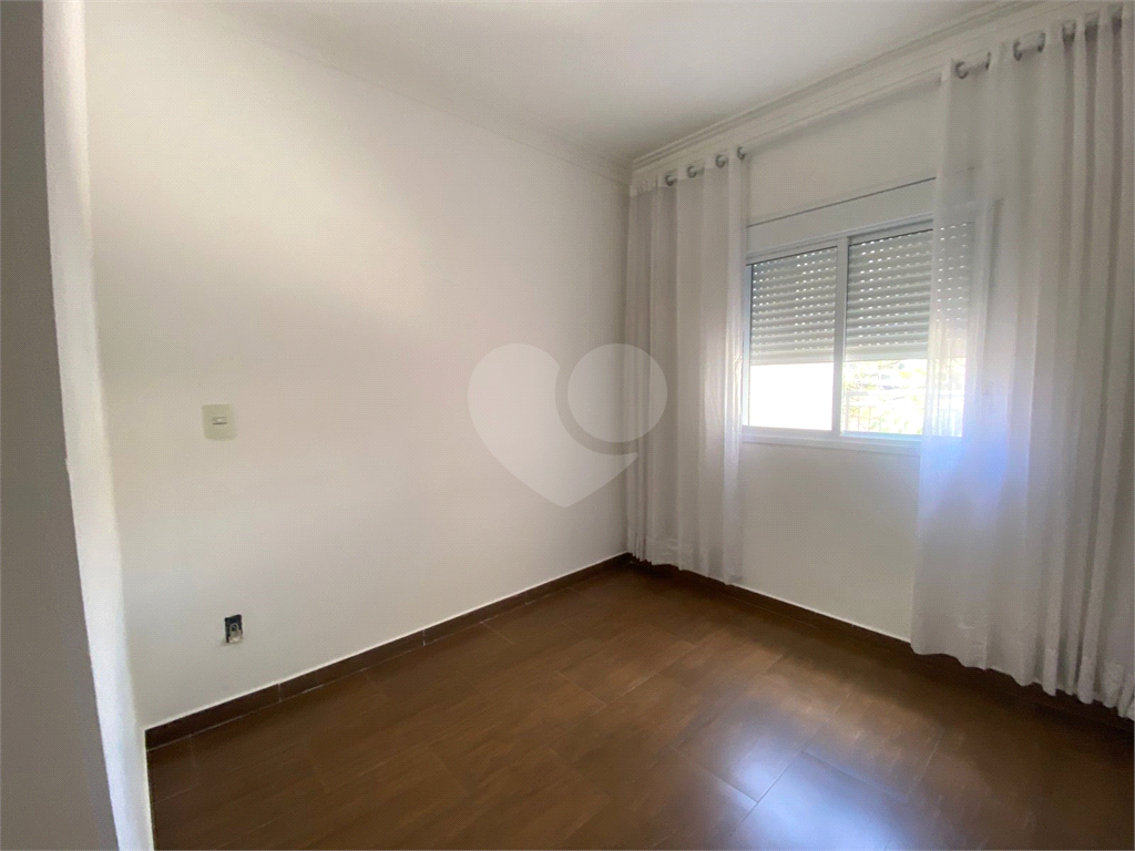 APARTAMENTO em TREMEMBÉ