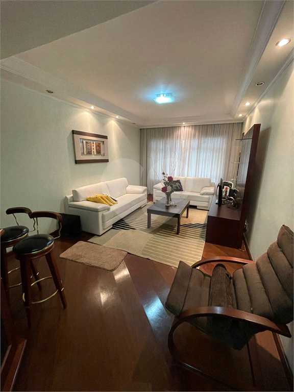 Sobrado à venda com 3 quartos, 240m² - Foto 2