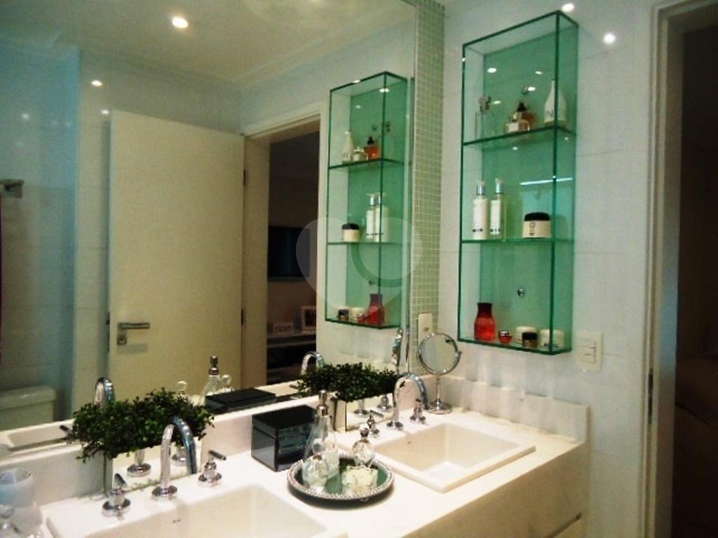 Apartamento à venda em Santana com 190 m² privativos: 3 suítes 
