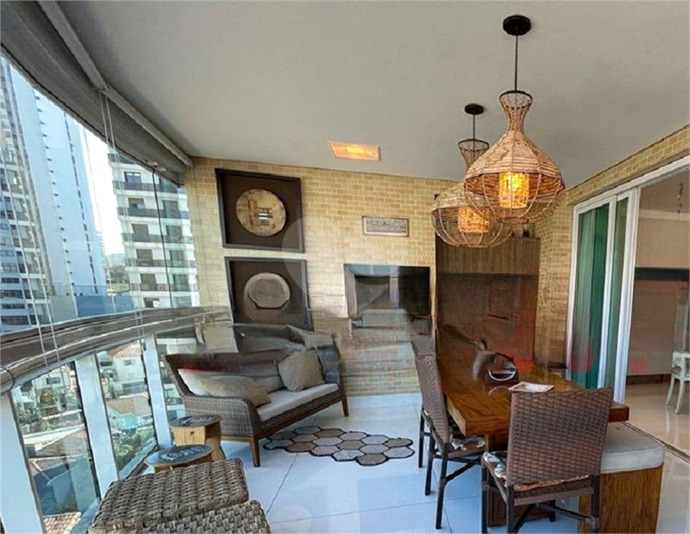 Apartamento à venda em Santana com 190 m² privativos: 3 suítes 