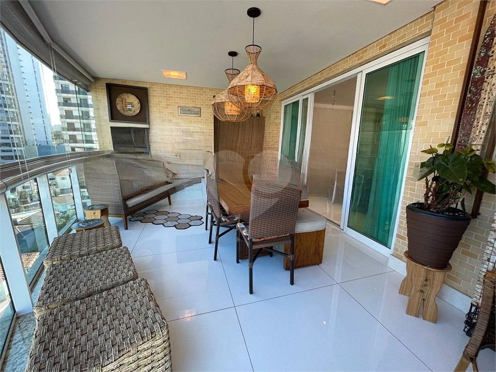 Apartamento à venda em Santana com 190 m² privativos: 3 suítes 