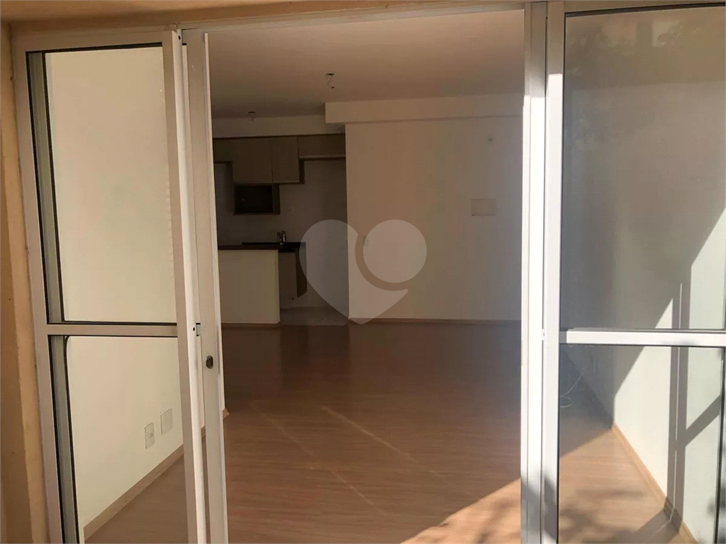 APARTAMENTO em SACOMÃ