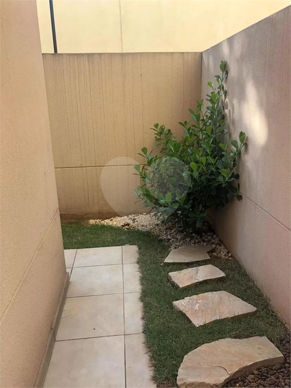 APARTAMENTO em SACOMÃ