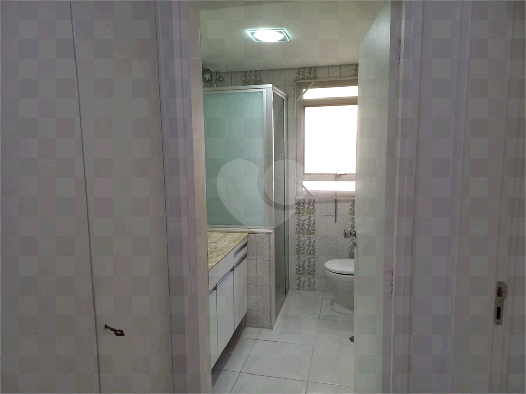 APARTAMENTO em PERDIZES