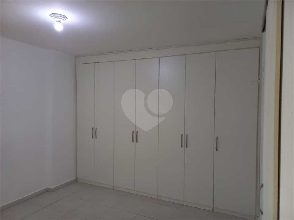APARTAMENTO em PERDIZES