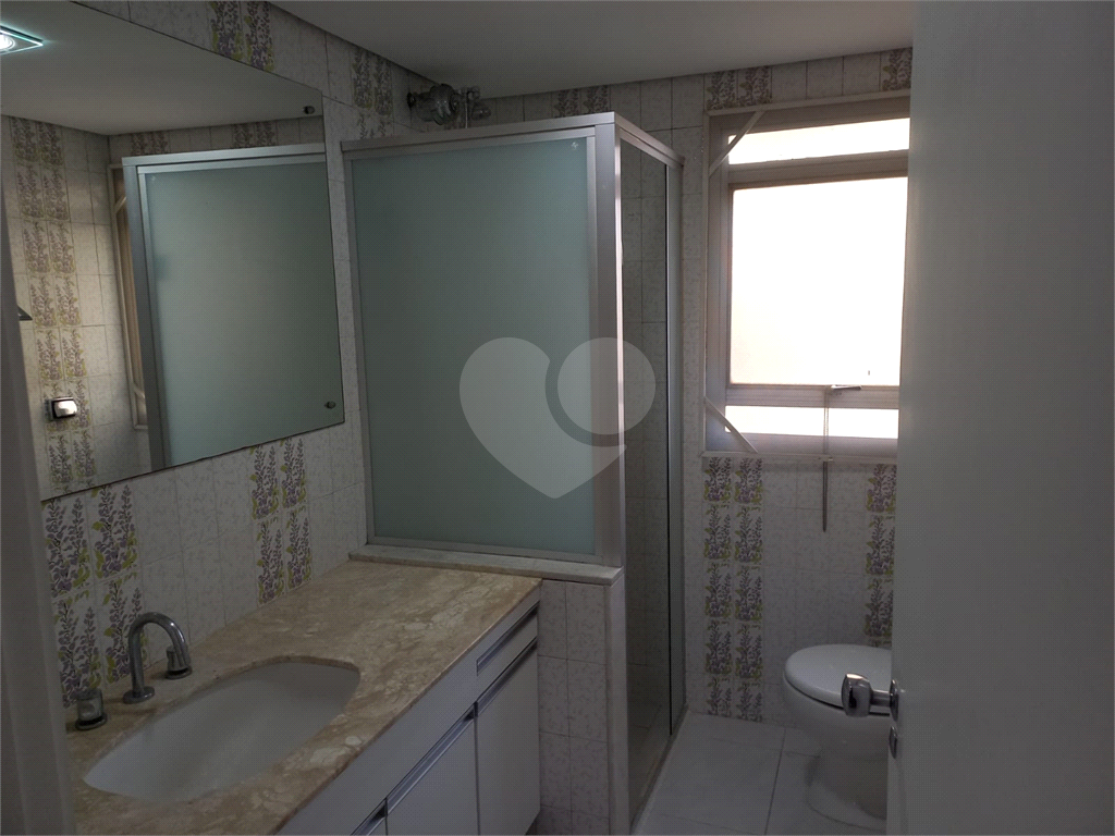 APARTAMENTO em PERDIZES