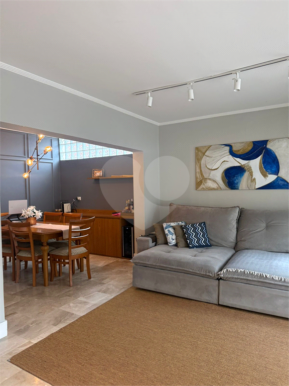 Linda casa à venda no bairro do Mandaqui