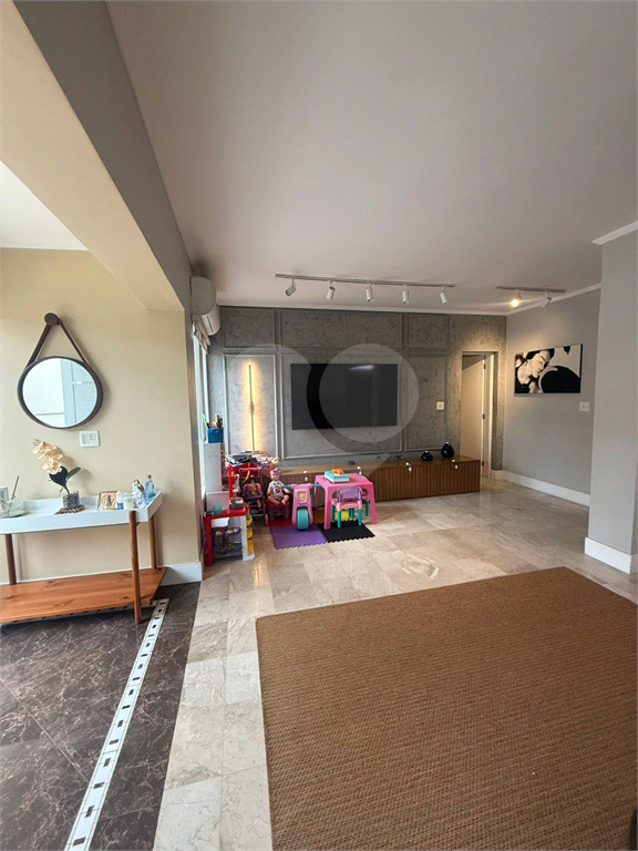 Linda casa à venda no bairro do Mandaqui