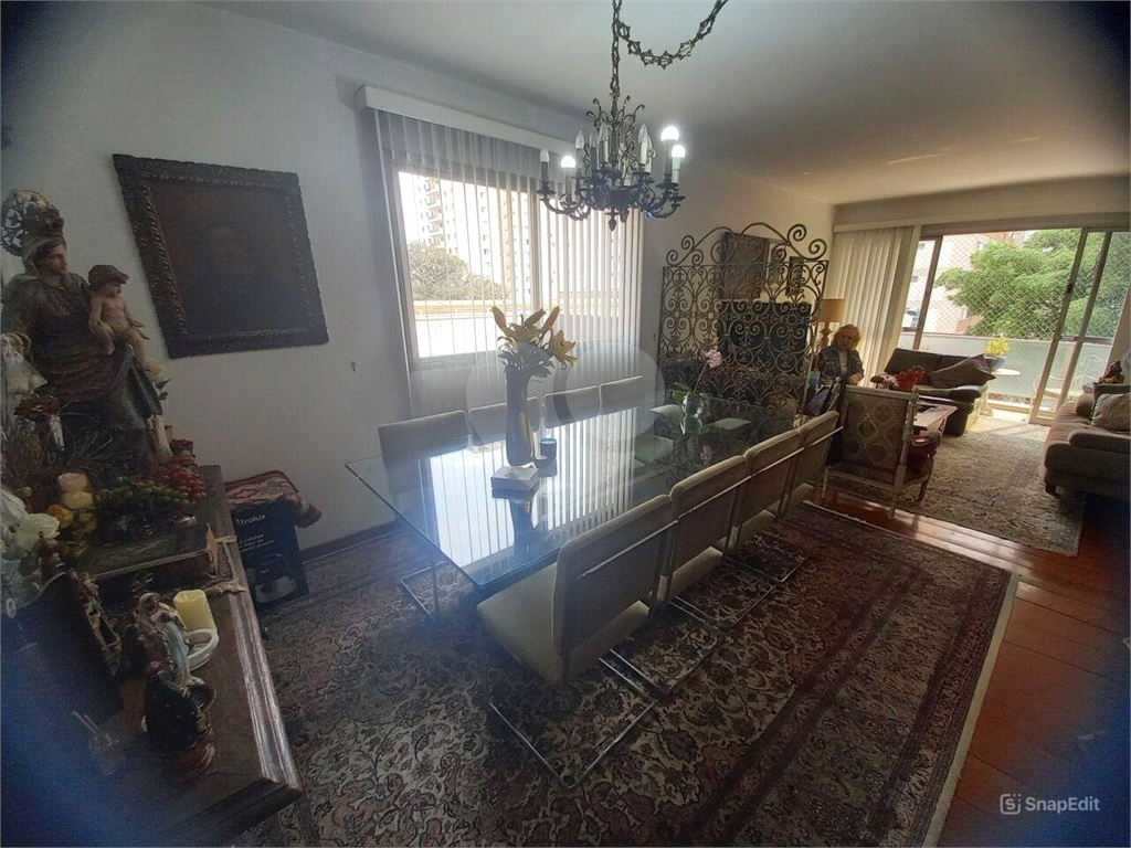 Apartamento em Moema