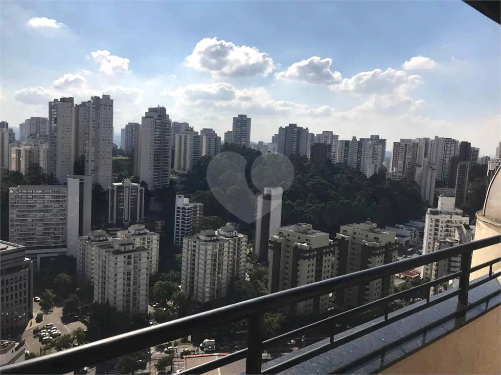 Cobertura Tríplex na Melhor Localização da Vila Andrade com piscina aquecida deck lounge bar 4 vagas