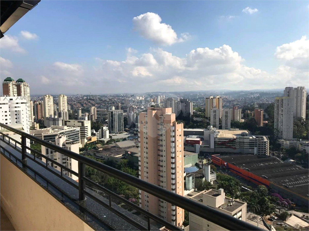 Cobertura Tríplex na Melhor Localização da Vila Andrade com piscina aquecida deck lounge bar 4 vagas