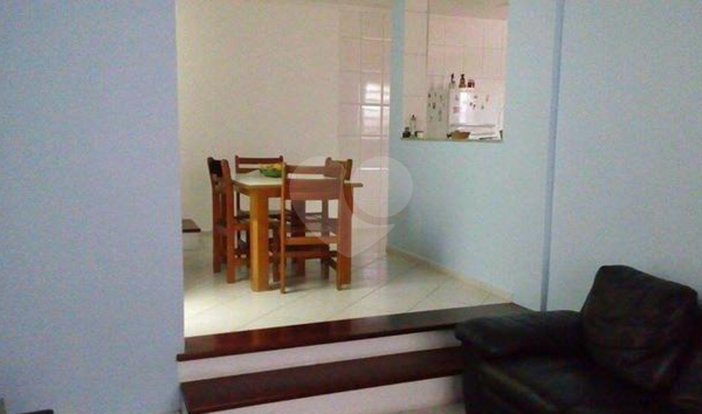 Lindo sobrado à venda na Vila Rica