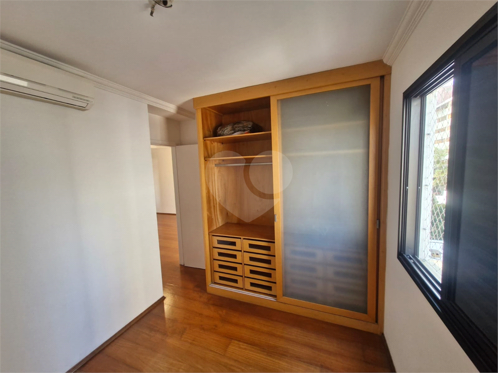  APARTAMENTO NA POMPEIA 2 QUARTOS COM AR CONDICIONADO E 2 VAGAS!